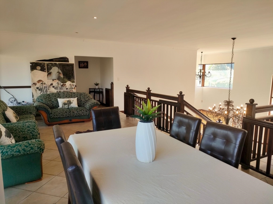 5 Bedroom Property for Sale in Birdwood Estate North West